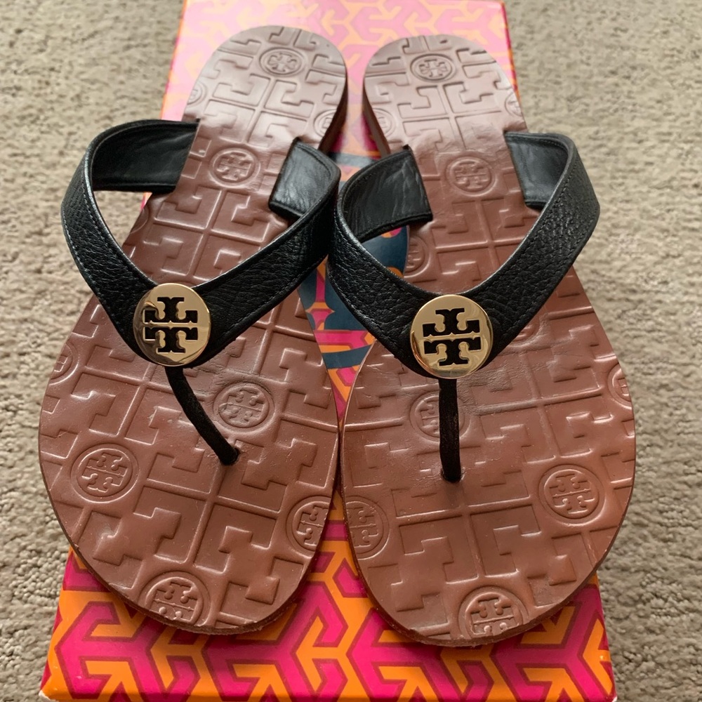 🎈SOLD🎈Tory Burch black Thora sandals
